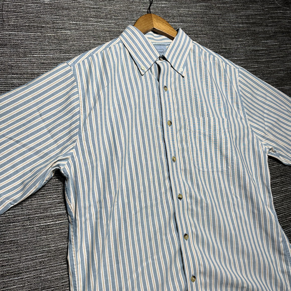 L.L. Bean Shirt Men's M Trim Blue Striped Short Sleeve Button Up 262284 - Picture 2 of 10